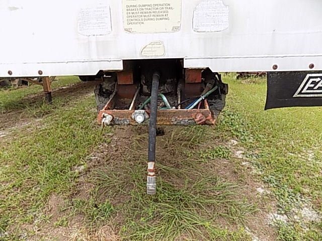 1995 EAST 38FT T/A - Image 9